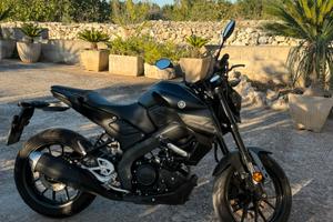YAMAHA MT-125