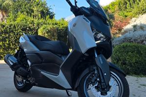Yamaha XMAX 300 Tech Max Agosto 2026– 50 km NUOVO!