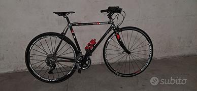 bici corsa/sportiva LOOK carbonio 