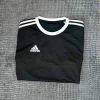 Adidas black T-shirt sportswear size M