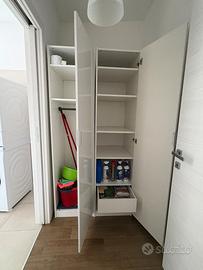 Armadio IKEA bianco lucido / porta scope