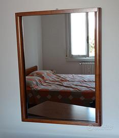 Specchio vintage anni ’70 – cornice legno massello