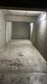 Box doppio 32 mq Chieri zona giallo