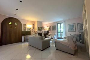 PORZIONE DI BIFAMILIARE A NAVE