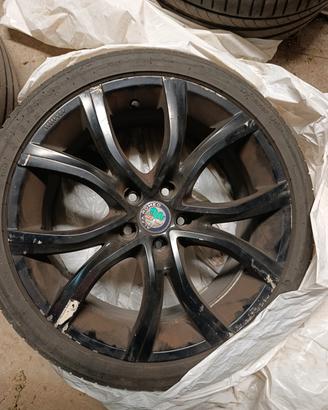 Cerchi da 18" per auto 