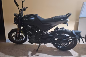 Husqvarna svartpilen 401