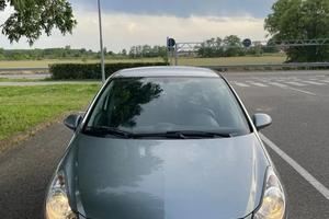 Opel Corsa 1.2 automatica 
