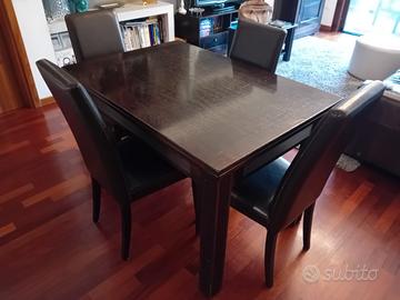  Tavolo allungabile  in ciliegio + 4 sedie