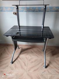 scrivania in metallo 