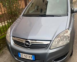 Autovettura 18 CV OPEL ZAFIRA