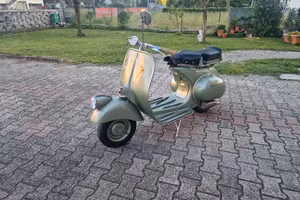 vespa bacchetta