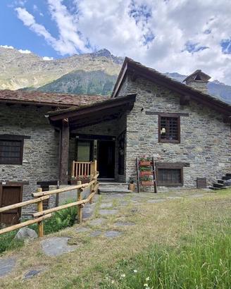 RHEMES SAINT GEORGES Frazione Le Mougnoz