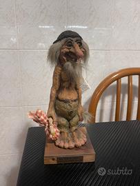 Nyform troll