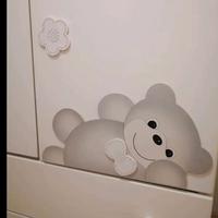 armadio azur e lettino 