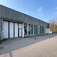 CAPANNONE A MANERBIO