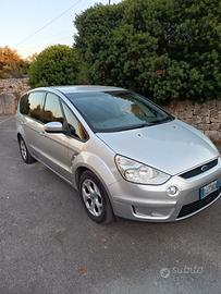 Ford Smax
