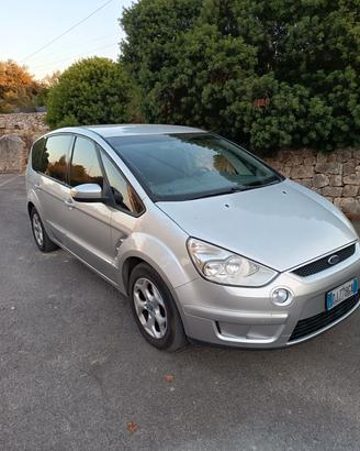 Ford Smax