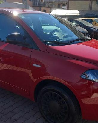 LANCIA Ypsilon 1.0 5 porte S&S Hybrid Silver