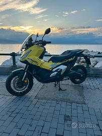 Honda x-adv 750