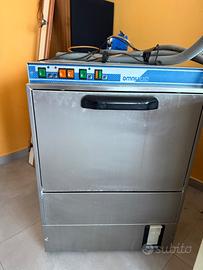 Lavastoviglie professionale Omniwash
