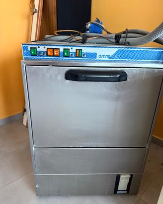 Lavastoviglie professionale Omniwash