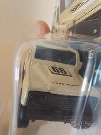 hotwheels Land Rover Defender 90