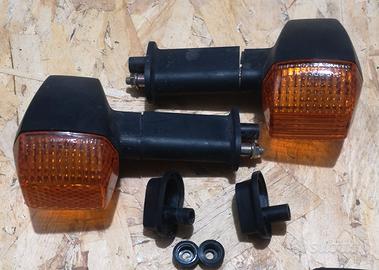 Kawasaki ER500 frecce posteriori