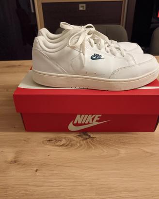 Nike Grandstand II