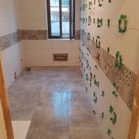 Muratore piastrellista specializzato