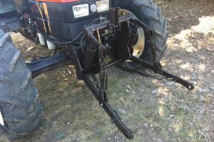 Sollevatore anteriore New Holland