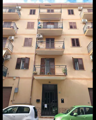 Appartamento a Bagheria Sito in via Mortillaro 66