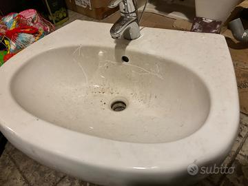 Pozzi Ginori lavabo e miscelatore HANSGROHE