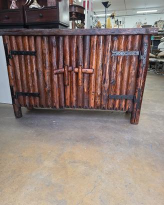 credenza brutalista