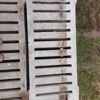 Grigliati di cemento per l'allevamento di vitelli