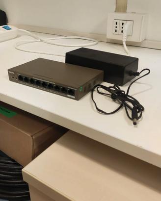 Tenda Switch Desktop Gigabit PoE 9 porte