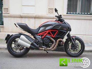 DUCATI Diavel Red Carbon