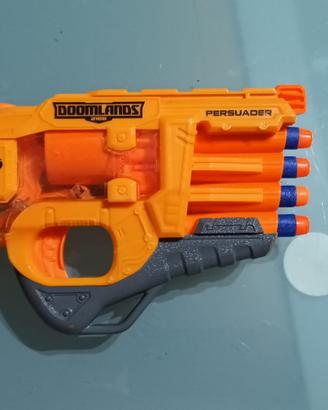 Pistola NERF Doomland