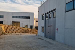Capannone commerciale industriale terni
