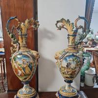 Coppia di anfore in maiolica