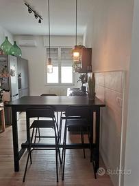 TAVOLO ALTO IKEA+ 4 SGABELLI RICHIUDIBILI