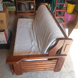 divano letto in legno