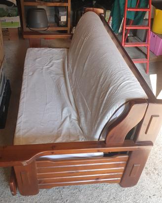 divano letto in legno