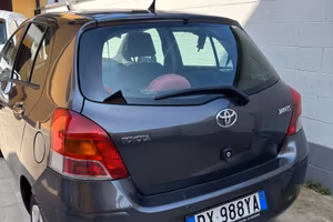 Toyota yaris perfetta per Neopatentati
