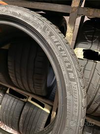MICHELIN 235/35 R19 -Invernali usati 1 sola stag.