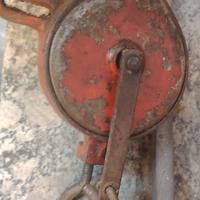 antica mola da banco di lavoro