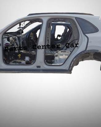 Scocca per taglio lamierati Porsche Cayenne 2023
