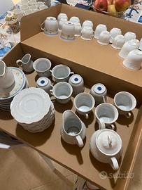 Tre serviti di tazzine