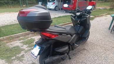Yamaha X MAX 400