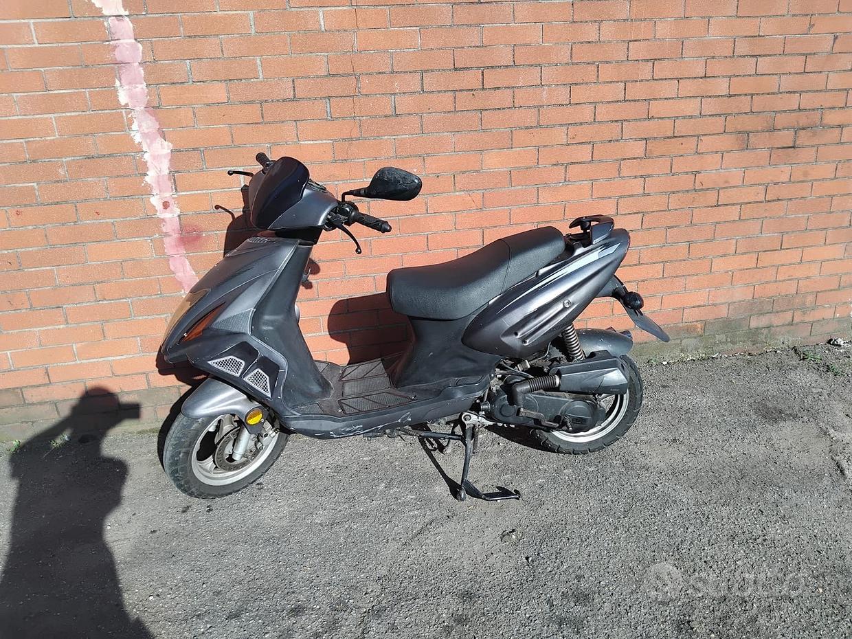 Aeon scooter Vendita in Moto e scooter