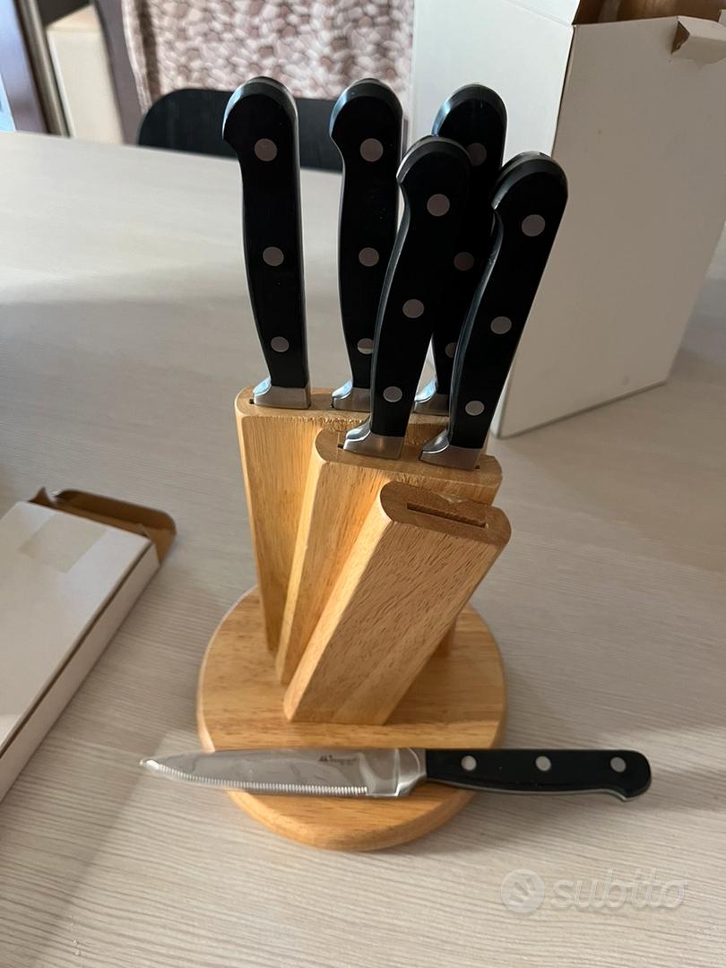 Ceppo con 5 coltelli, - in legno e acciaio - Kasanova